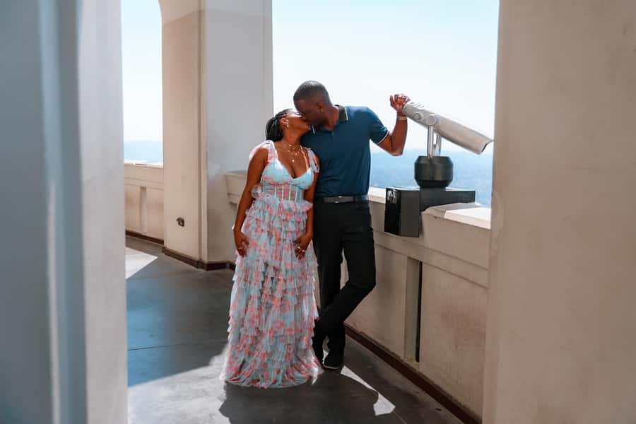 Los Angeles: Private Professional Vacation Photoshoot - Getting direction instead of guessing at poses