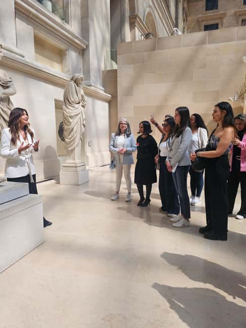 Louvre Museum (Essential) – 2-hour visit in Portuguese with a photo session - Key points to know before booking