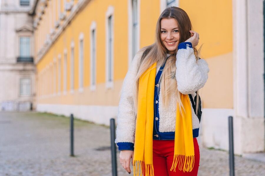 Loving Lisbon: Capture Your Memories with a Photoshoot! - Why Praça do Comércio works so well for portraits