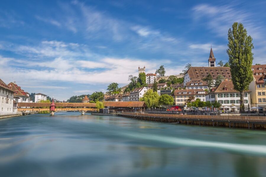 Lucerne: Photography Walking Tour - Lake Lucerne for open views and reflections