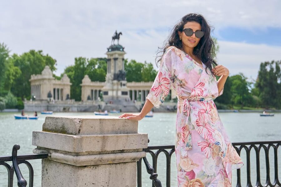 Madrid: Private Photoshoot at the Retiro Park - Digital photographs and editing