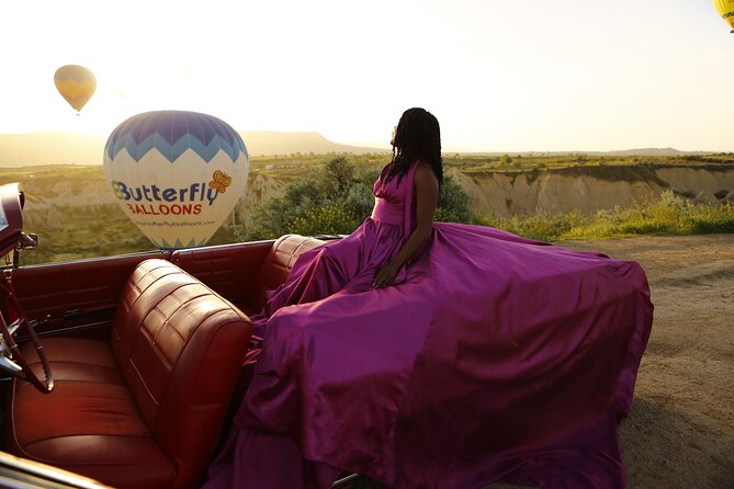 Magical Cappadocia Photoshoot with a Professional Photographer - Çavuşin: balloons before the main photo session