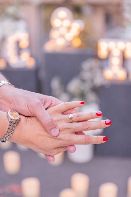 Marriage Proposal in Paris + Photographer 1h-Proposal agency - Optional extras and personal touches
