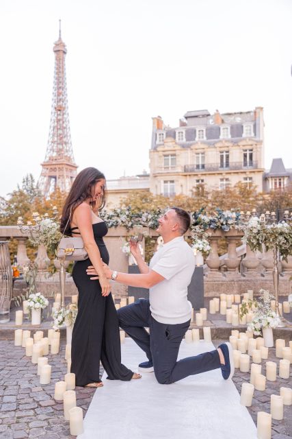 Marriage Proposal in Paris + Photographer 1h-Proposal agency - How the proposal unfolds