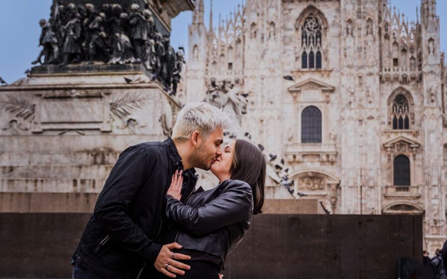 Milan: Private Professional Photoshoot at the Duomo - Photographing Piazza del Duomo