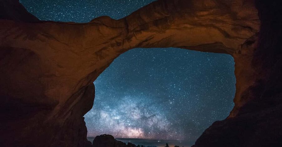 Moab: The Windows Astro-Photography and Stargazing Hike - The Windows area after dark