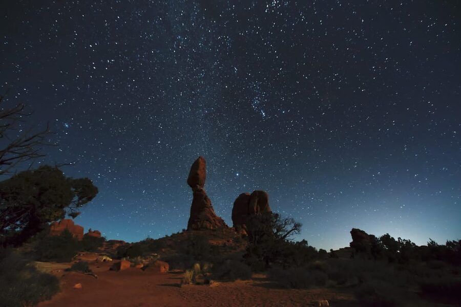 Moab: The Windows Astro-Photography and Stargazing Hike - Double Arch, the night’s main photo stop
