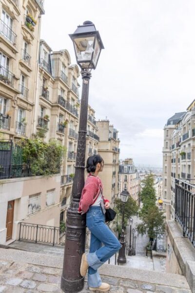 Montmartre Sacre Coeur area photoshoot by Paris photographer