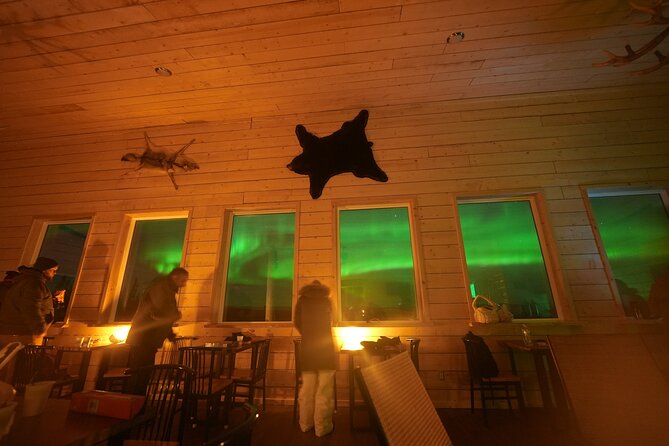 Mountaintop 360° Best Alaskan Cabin with Photography @Aurora Camp - Aurora photos without carrying a full camera kit