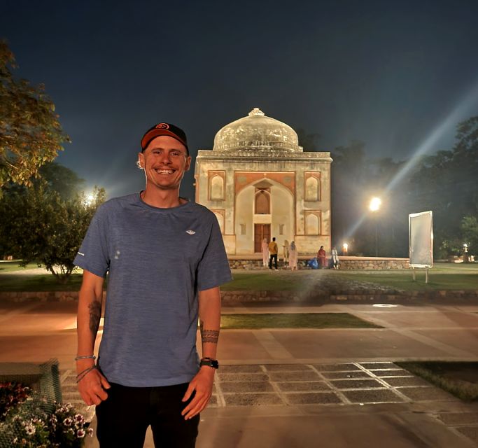 New Delhi: Guided Night Photography & Heritage Tour of Delhi - Ending near Nizamuddin’s shrines