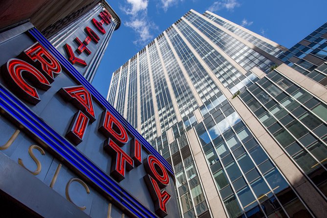 New York Icon Photography Tour led by a Local Photographer - Rockefeller Center and Radio City: learning to frame the big sights