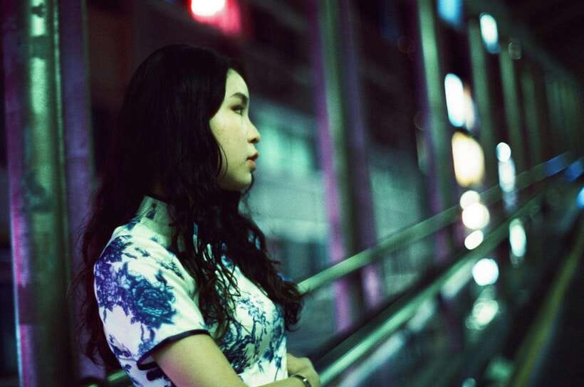 Night Photoshoot in Hong Kong: Cinematic, Moody, Personal - Meeting Ashley J and Shaping the Session