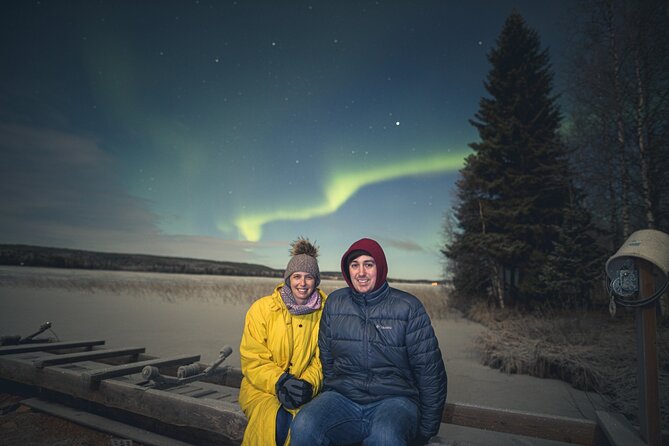 Northern lights hunting photo tour with bbq; small groups - Leaving Rovaniemi for the aurora hunt