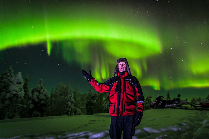Northern Lights Photography Tour from Rovaniemi - The mountain viewpoint and the long wait