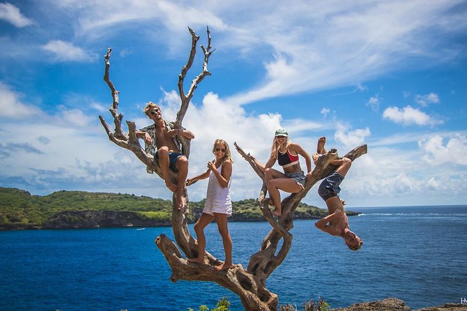 Nusa Penida Instagram Tour: Legendary Spots (Private & All-Inclusive) - Private guiding and the human side of the trip