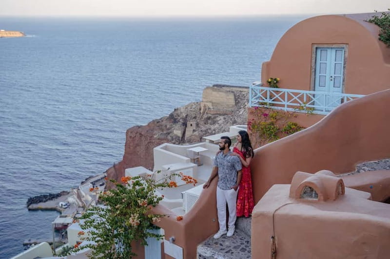 Oia: Couple Photoshoot Seprate Entrance to Blue Dome - Oia’s Crowds and the Value of Local Timing
