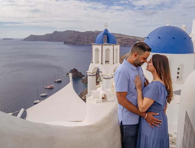 Oia: Couple Photoshoot Seprate Entrance to Blue Dome - Is $176 Good Value for Three People?