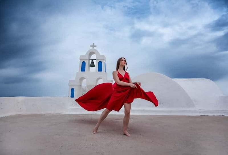 Oía: Santorini Professional Photoshoot with Edited Photos - The price and the real value