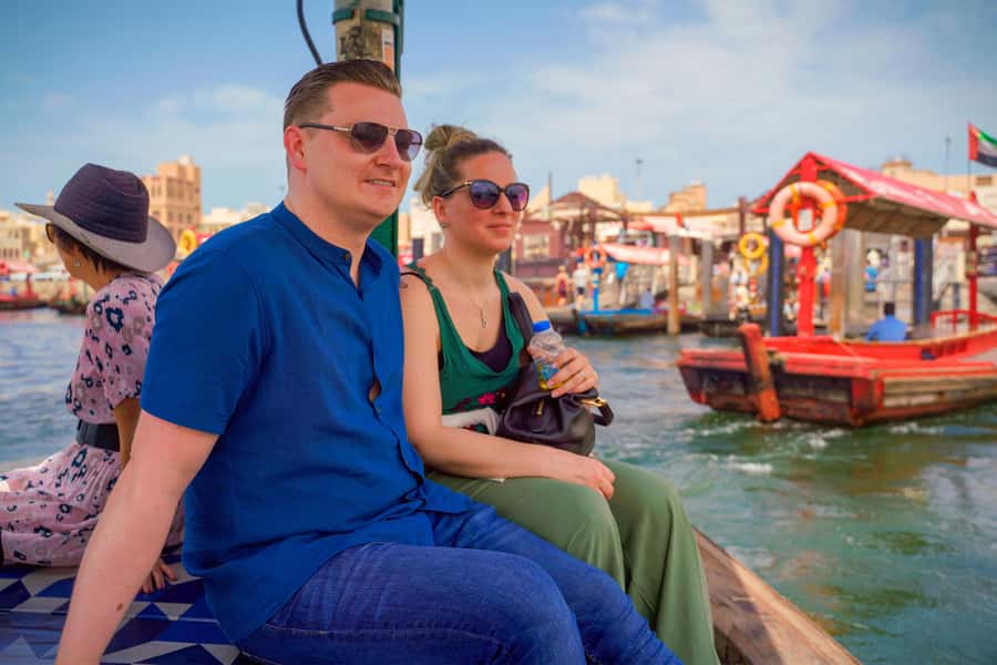 Old Dubai Guided Tour With Photographer: Souks & Street Food - Key points at a glance