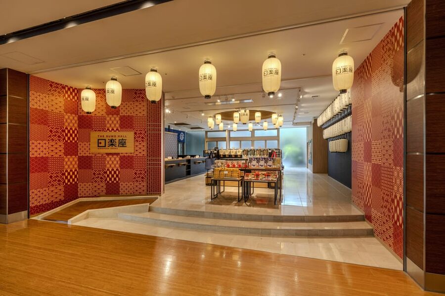 Osaka: Sumo Stage Show with Bento or Snack + Fight & Photo - Is $93 Good Value for One Hour?