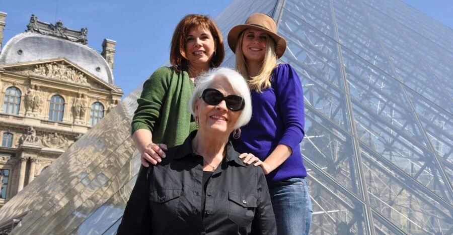 Paris 2-Hour Private Walking Tour with a Photographer - What you receive after the two hours