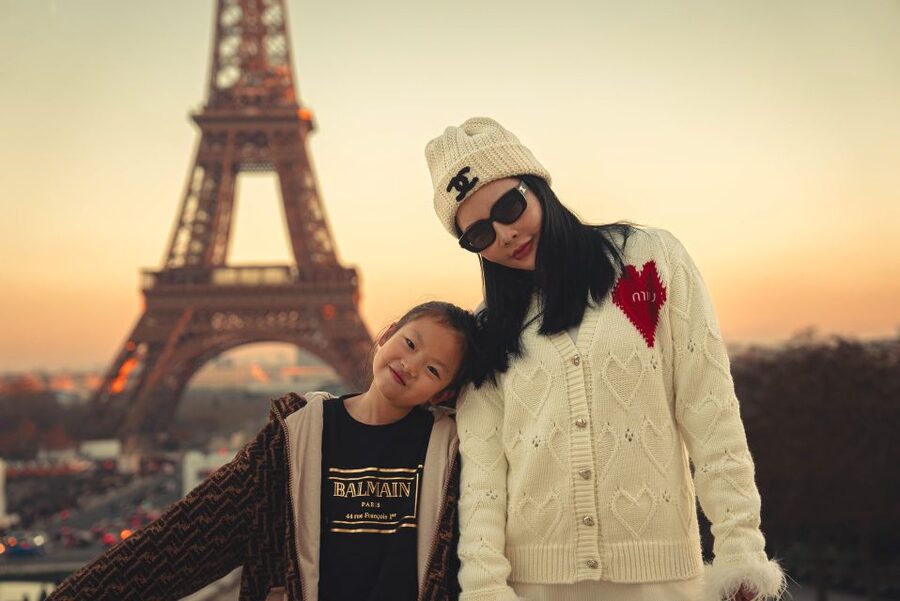 Paris: Eiffel Tower & Louvre Photoshoot (High End Edits) - The Louvre Pyramid and Seine option