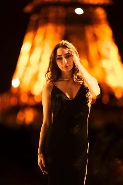 Paris: Eiffel Tower Night Photoshoot with 20 High End Edits - Walking toward Trocadéro
