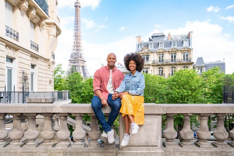 Paris: Eiffel Tower Photoshoot - Why a private Eiffel Tower photoshoot can be worth your time