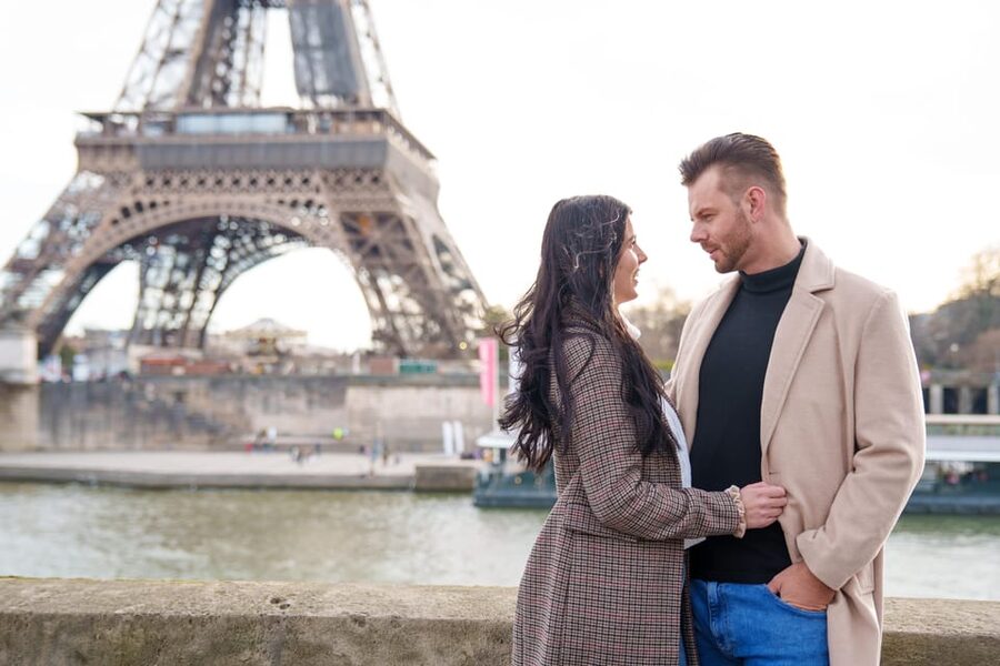 Paris: Eiffel Tower Photoshoot with a Professional - Image quality and delivery