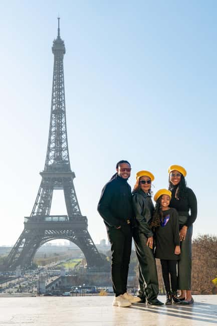 Paris: Eiffel Tower Private Professional Photoshoot - Moving toward the Eiffel Tower