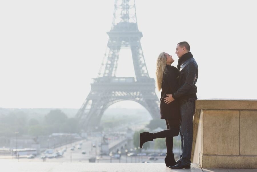 Paris: Photo Shoot with a Private Travel Photographer - Place du Trocadéro: the classic Paris finish
