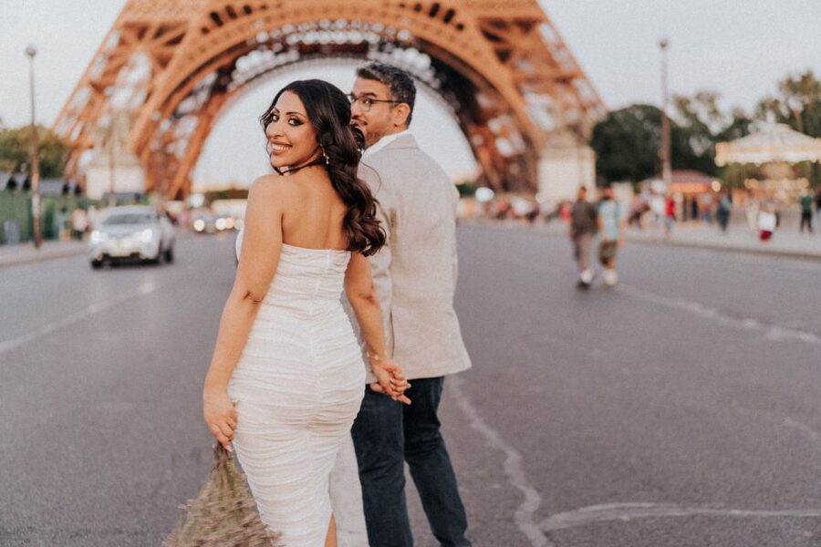 Paris: Photo Shoot with a Private Travel Photographer - Timing, clothing, and practical comfort