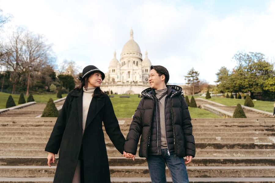 Paris: Premium Professional Photo Shoot - Timing, weather, and meeting point details