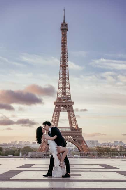 Paris: Premium Professional Photo Shoot - Planning your location before the session
