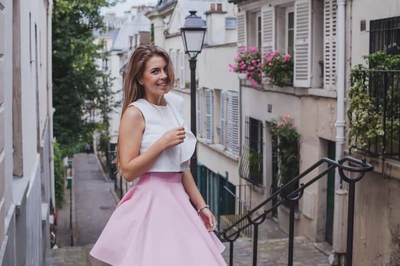 Paris: Private Montmartre Photoshoot with Parisian Charm - Key points at a glance