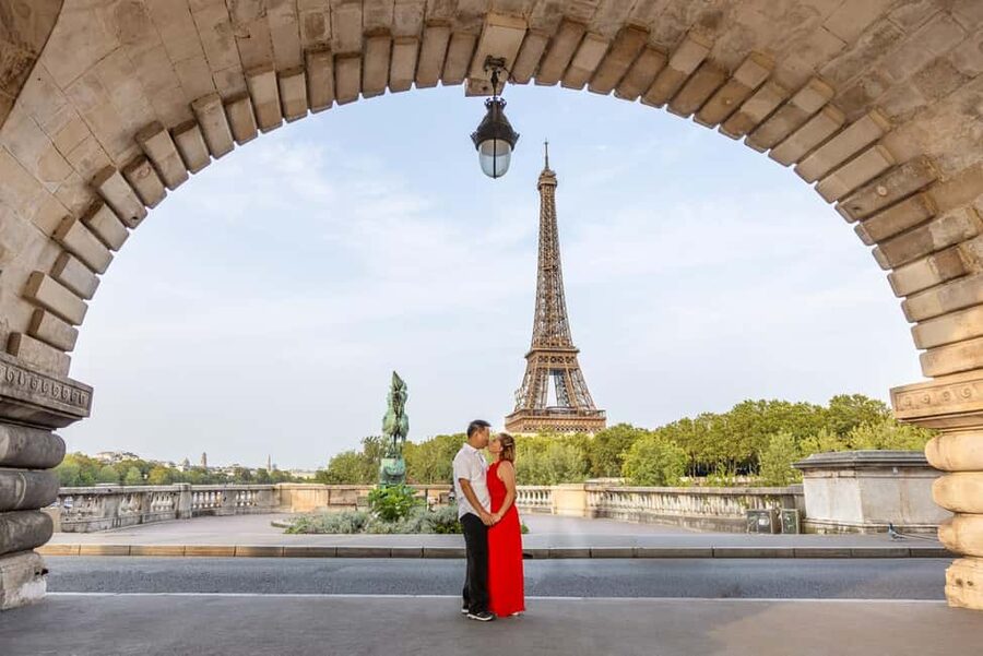 Paris: Professional Photoshoot - Should you book this Paris photoshoot?