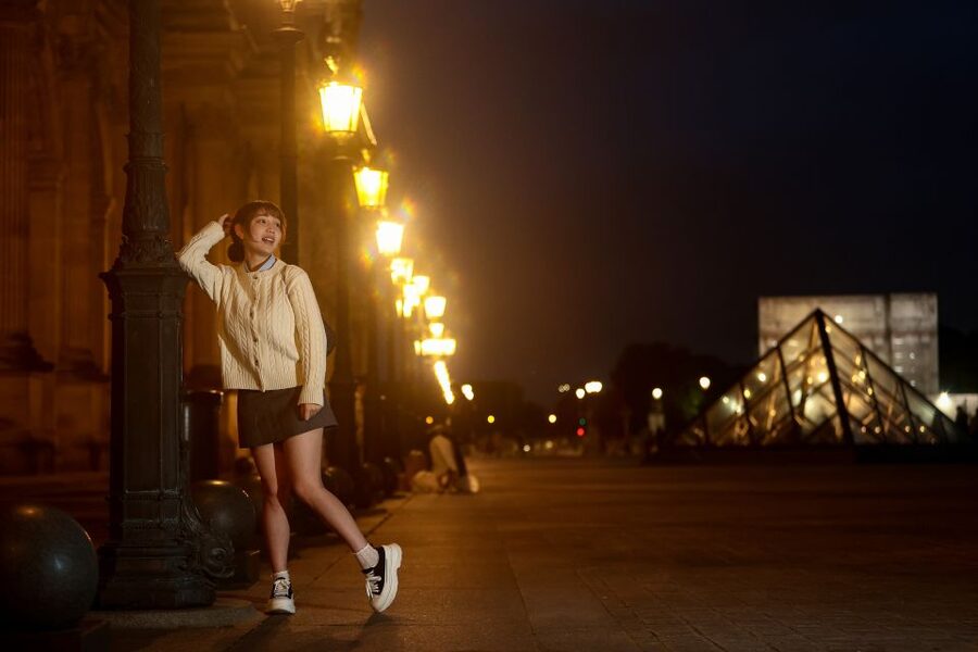 Paris: Professional Photoshoot with 300+ Photos + 1 present - Is $291 good value for two people?