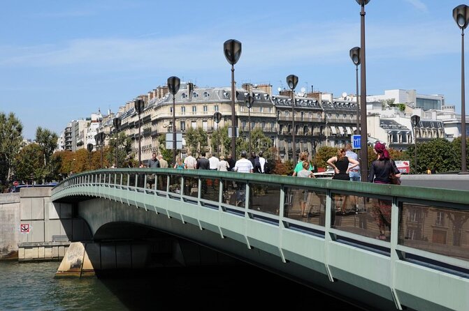Paris Renew Your Wedding Vows Experience with Professional Photographer - What the celebrant adds to the occasion