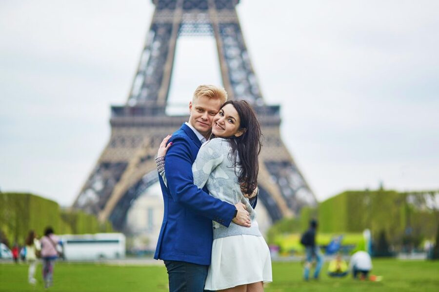 Paris: Romantic Photoshoot for Couples - The photographers and the personal touch