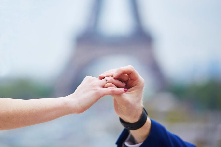 Paris: Romantic Photoshoot for Couples - Cancellation and booking flexibility