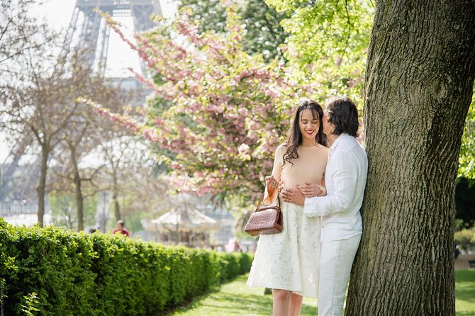 Parisian Life Style Private Photo Shoot at Eiffel Tower - Why an early morning appointment usually pays off