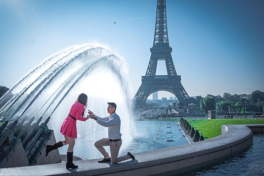 Parisian Proposal Perfection. Photography/Reels & Planning - Getting to the meeting point