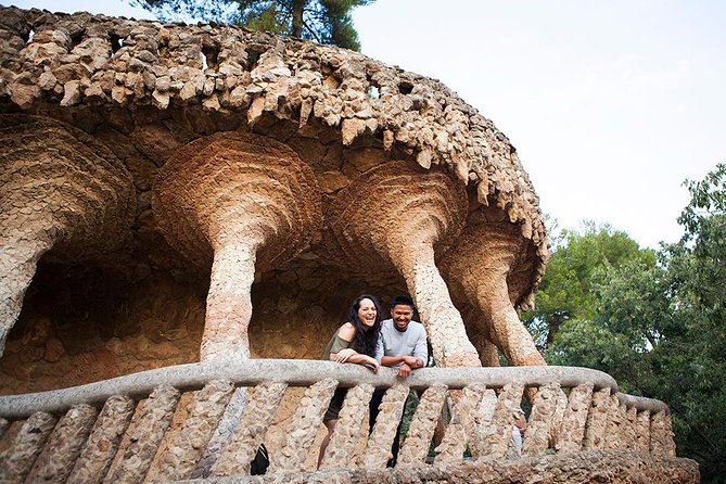 Park Guell Private Photoshoot with Skip the Line Ticket - Choosing the time: why morning helps