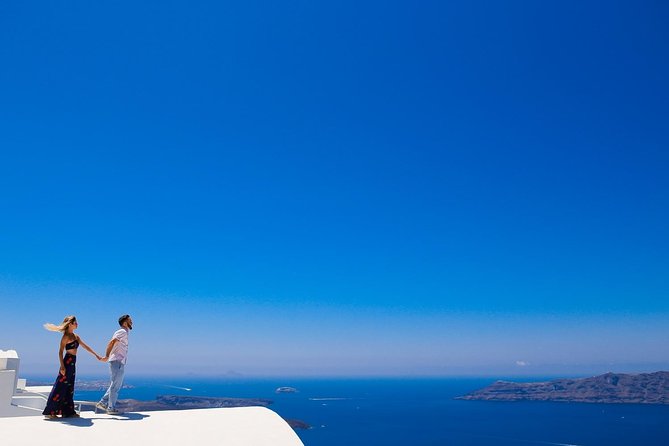 Personal Travel and Vacation Photographer Tour in Santorini - What you receive after the shoot