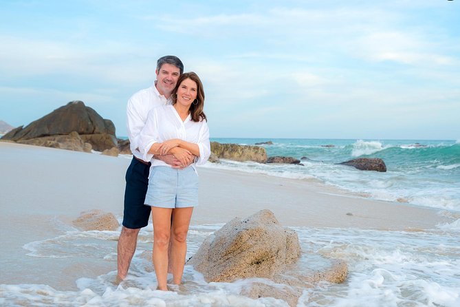 Photo Session in Los Cabos - Playa Monumentos and the Cabo setting