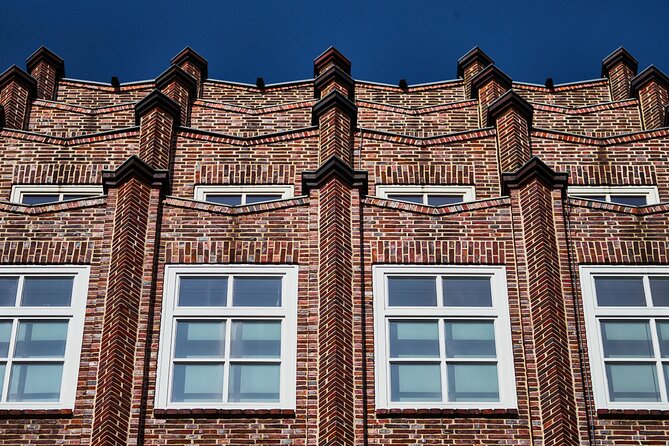 Photo Tour of Hamburg's UNESCO World Heritage Site - Following the Fleete toward the harbor