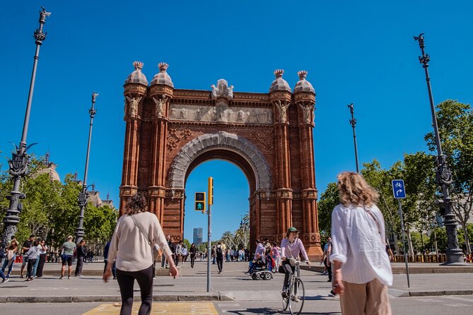 Photo Walking Tour Barcelona Cathedral Gothic Quarter El Born - A photo lesson that uses Barcelona as your classroom
