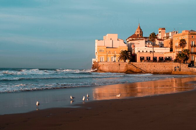 Photo Walking Tour Sitges Experience Beaches and Town - Starting at Hotel Noucentista and Illa de Cuba