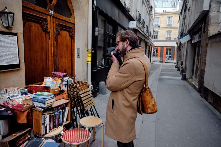 Photo Workshop in Paris sightseeing Notre Dame and Louvre - Tuileries Gardens and the final photograph