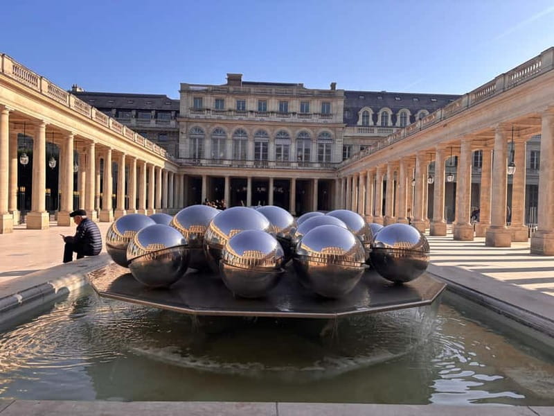 Photo Workshop in Paris sightseeing Notre Dame and Louvre - What the $112 price includes